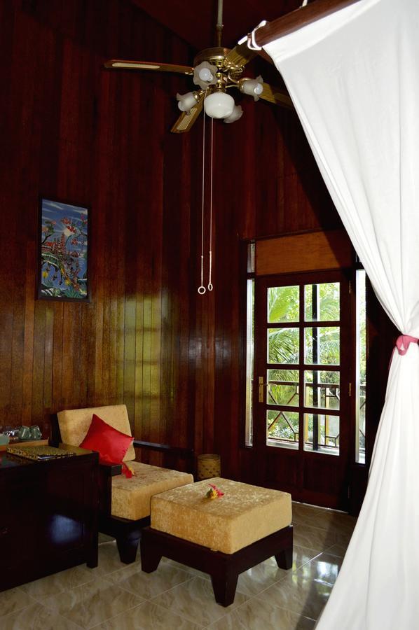 Kungkungan Bay Resort Bitung Екстериор снимка