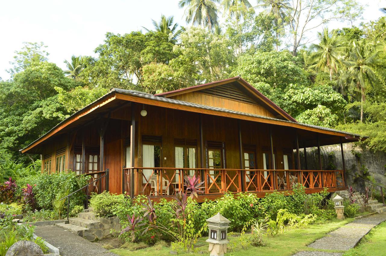 Kungkungan Bay Resort Bitung Екстериор снимка