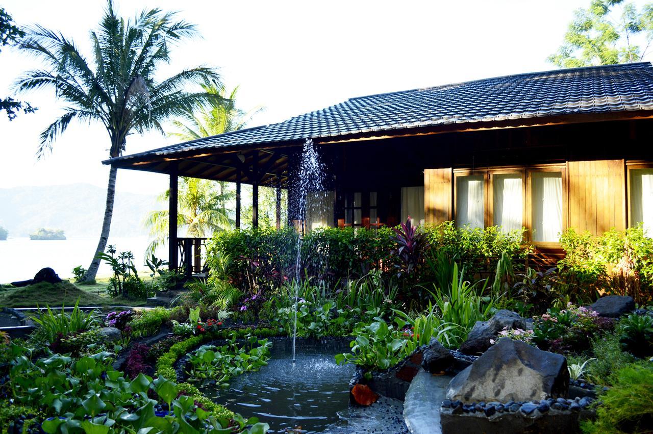 Kungkungan Bay Resort Bitung Екстериор снимка