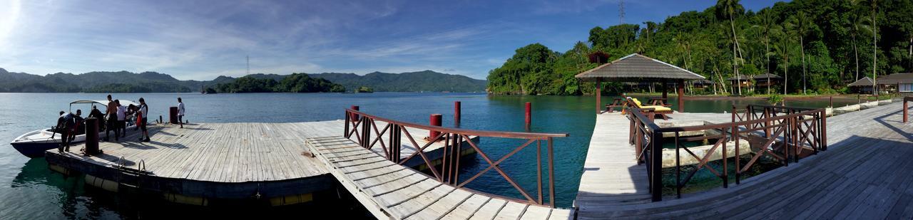 Kungkungan Bay Resort Bitung Екстериор снимка