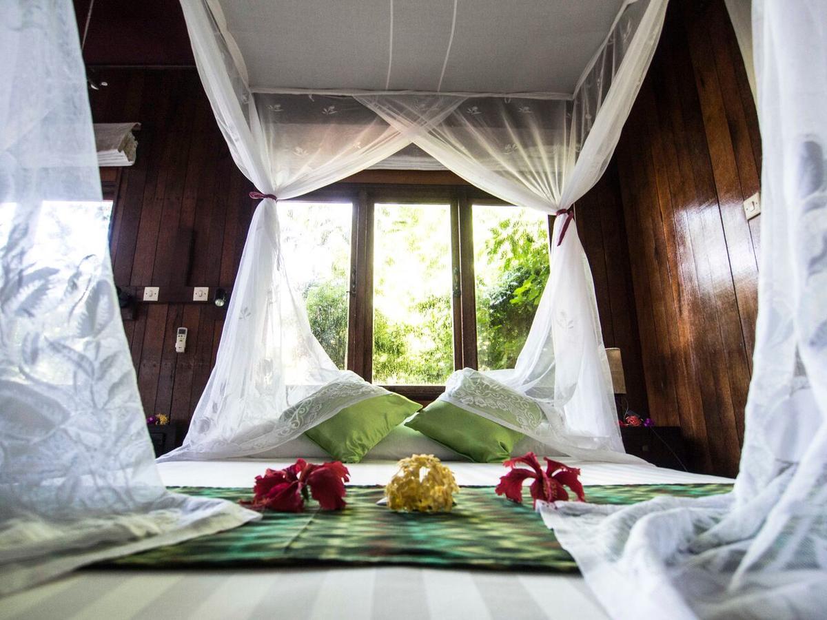 Kungkungan Bay Resort Bitung Екстериор снимка